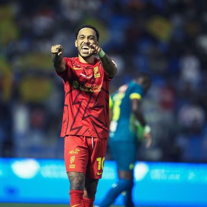 دي زيربي يعطي الضوء الأخضر لعودة أوباميانغ إلى مارسيليا