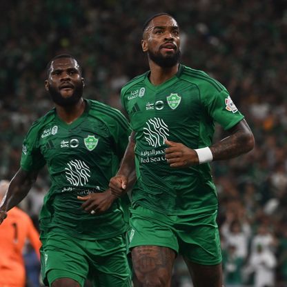 شاهد.. هجمة مرتدة خاطفة تمنح الأهلي التقدّم على الاتحاد في ديربي جدة