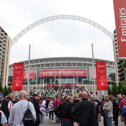 بعد فوضى نهائي بطولة أوروبا.. إنجلترا تجرّم دخول ملاعب كرة القدم بلا تذكرة