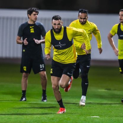 شكوك حول مشاركة بنزيما أمام الهلال في نصف نهائي كأس الملك