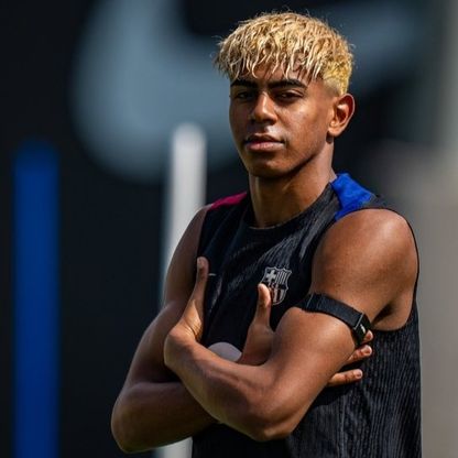 لامين يامال يقترب من تحطيم رقم ميسي القياسي في برشلونة