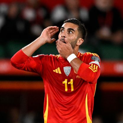 بشرى لبرشلونة.. فيران توريس يغادر معكسر إسبانيا