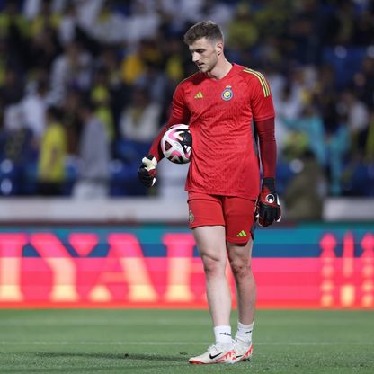 بينتو على حساب العقيدي في تشكيلة النصر الأساسية أمام الشباب