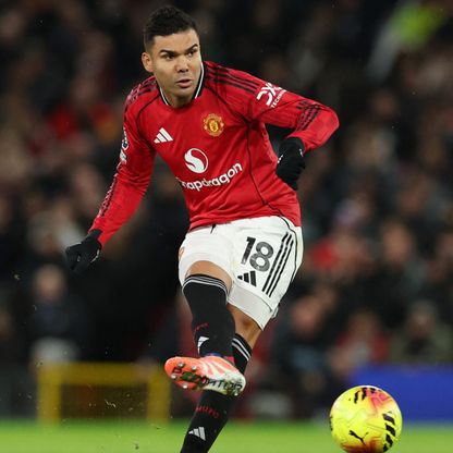 مانشستر يونايتد يعلن رحيل البرازيلي كاسيميرو