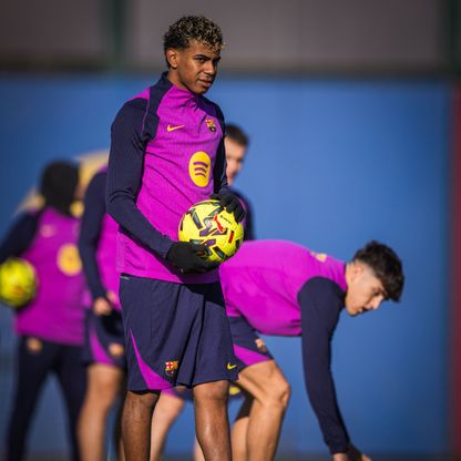 تشكيلة برشلونة الأساسية ضد أتلتيكو مدريد.. قوة ضاربة نارية