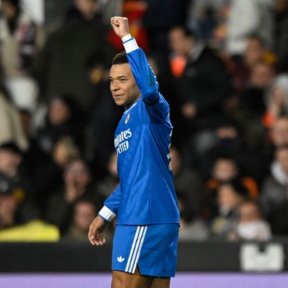 رقم خرافي لكيليان مبابي يلامس إنجاز ميسي مع برشلونة