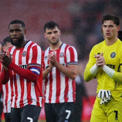 وفاة مشجع تلغي مباراة في دوري الدرجة الأولى الإنجليزي