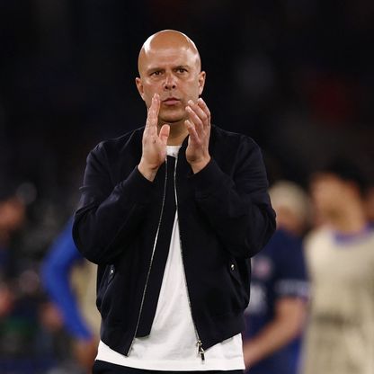 سلوت: أمامنا فرصة للتعويض في "أنفيلد".. ولهذا السبب لم يشارك صلاح