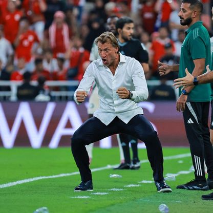 هيرفي رينارد يُصدر كتاباً عن مغامراته من زمالة زيدان إلى زعامة إفريقيا