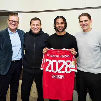 بايرن ميونيخ يمدد عقد غنابري حتى 2028