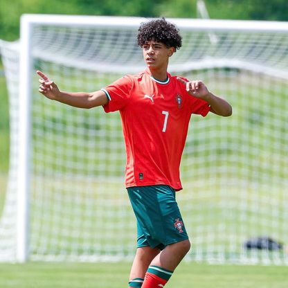 الابن الأكبر لكريستيانو رونالدو يتدرّب في أكاديمية ريال مدريد تمهيداً لانضمامه إليه