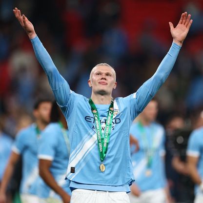 مدرب النرويج يمنح هالاند إجازة ويقرّ بمعاملة خاصة لنجم مانشستر سيتي