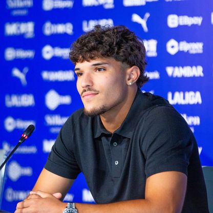 المغربي "يوسي" يرى أجواء مثالية في ألافيس ويأمل بالعودة لريال مدريد