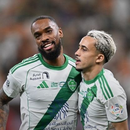 شاهد.. الأهلي يهزم ضمك ويضغط على النصر والهلال في قمة دوري روشن