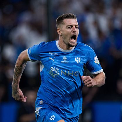 شاهد.. الهلال يتقدم على الأهلي بهدفي سافيتش وسامرفيل في الشوط الأول