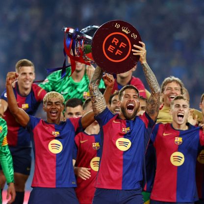 لأسباب سياسية.. مدافع برشلونة مهدد بالمنع من اللعب لمنتخب إسبانيا