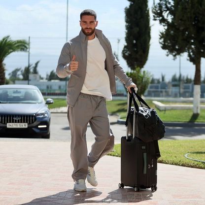 الظهور الأول.. زيدان أساسياً في تشكيلة الجزائر ضد أوغندا