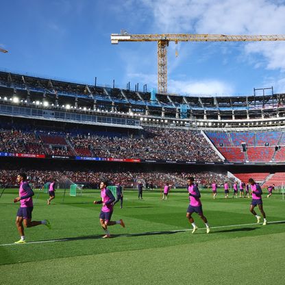 برشلونة يترقب القرار الحاسم بخصوص موعد العودة إلى كامب نو