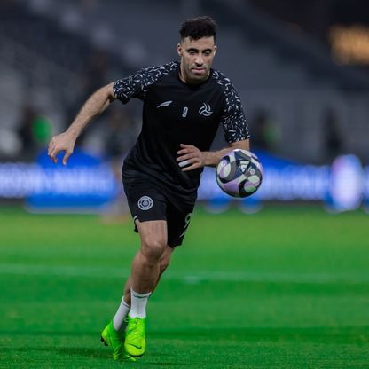 شاهد.. حمد الله يُهدر أغرب فرص الموسم بالدوري السعودي