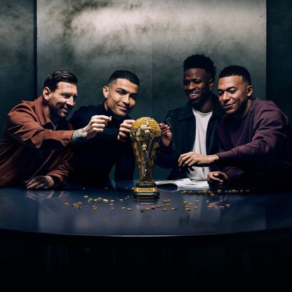 لقاء نادر يجمع ميسي ورونالدو ومبابي وفينيسيوس قبل كأس العالم