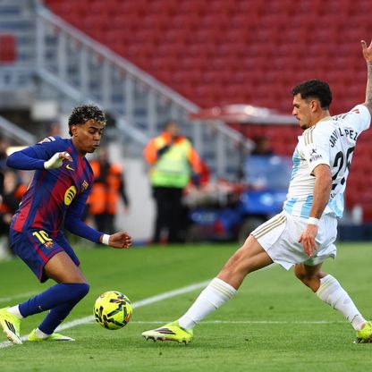 فليك يتغنى بهدف يامال ويبرر تواضع مستوى برشلونة أمام أوفييدو