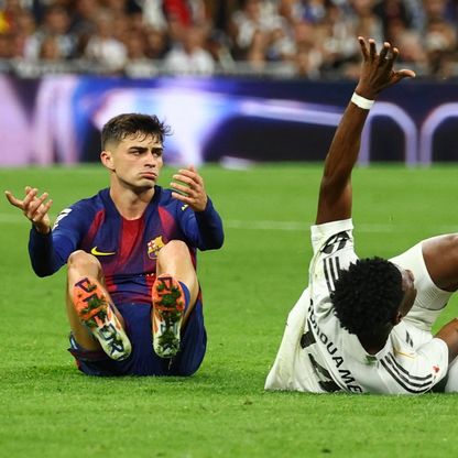 تشكيلة برشلونة المتوقعة ضد أتلتيكو مدريد.. عودة بيدري؟