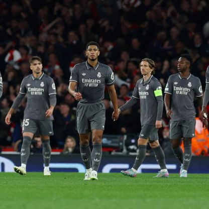 ماذا قال لاعبو ريال مدريد بغرفة الملابس عقب ثلاثية أرسنال؟