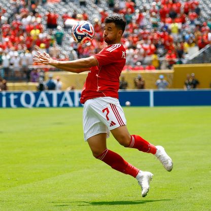 تريزيغيه يتوعد بورتو: الأهلي سيقاتل من أجل التأهل