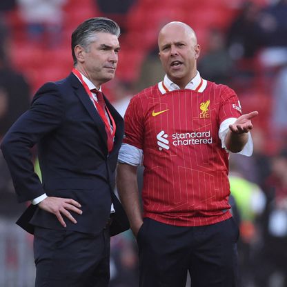 ريتشارد هيوز يطرح "شرطاً تنظيمياً" لتسلّم الإدارة الرياضية في الهلال