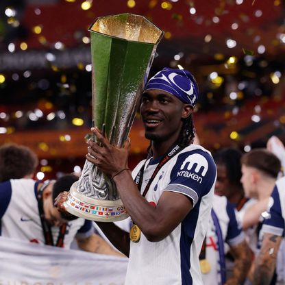 بيسوما في قائمة مالي لكأس أمم إفريقيا رغم غيابه الطويل عن الملاعب