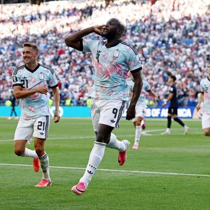 في اتظار موافقة نابولي.. لوكاكو يقترب من الدوري الأميركي
