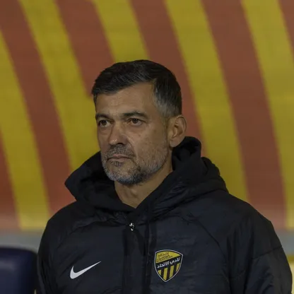 سيرجيو كونسيساو مدرب الاتحاد خلال مباراة ضد القادسية بالدوري السعودي - 22 يناير 2026