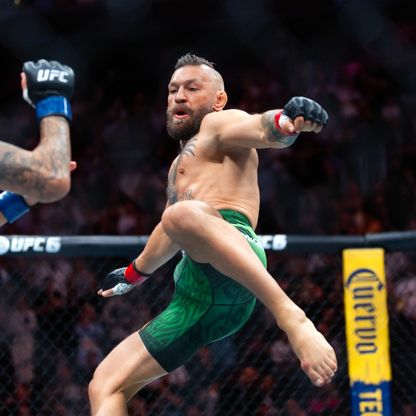 عودة كونور مكريغور إلى "UFC" تنتهي بإصابة بعد دقيقة واحدة