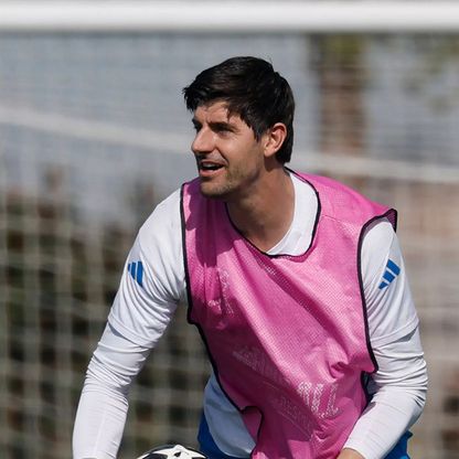 تيبو كورتوا ينتقد جوزيه مورينيو: لا يمكن استخدام احتفال فينيسيوس ضده