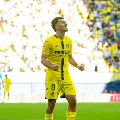 جورج ميكاوتادزه بعد تسجيله هدفاً لفياريال في مرمى خيتافي - 6 ديسمبر 2025