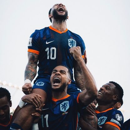 ديباي يحطّم رقم فان بيرسي ويتربع على عرش هدافي هولندا