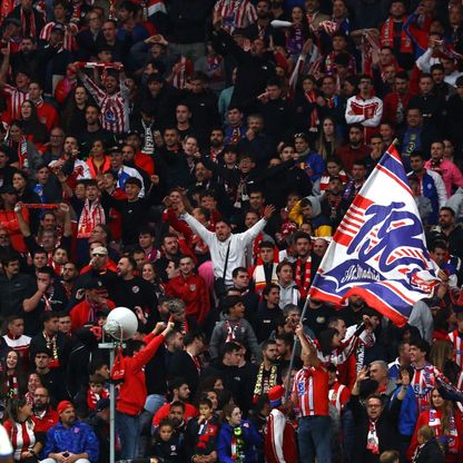 أتلتيكو مدريد ينعى مشجعاً توفي بسكتة قلبية قبل مباراة لاكورونيا