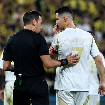 الاتحاد السعودي يعلن آلية وتكاليف الاستعانة بحكام أجانب