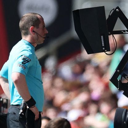 فيفا يدرس تغيير قانون ركلات الجزاء وتحرير الفيديو المساعد