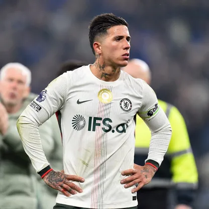 لاعب تشيلسي إنزو فرنانديز بعد مباراة إيفرتون في الدوري الإنجليزي الممتاز  - 21 مارس 2026