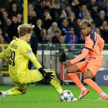 لامين يامال وفيران توريس ينتقدان دفاع برشلونة بعد مباراة بروج