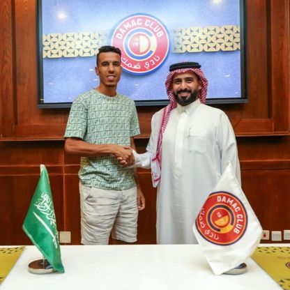 ضمك السعودي يدعم صفوفه بمدافع الوداد المغربي