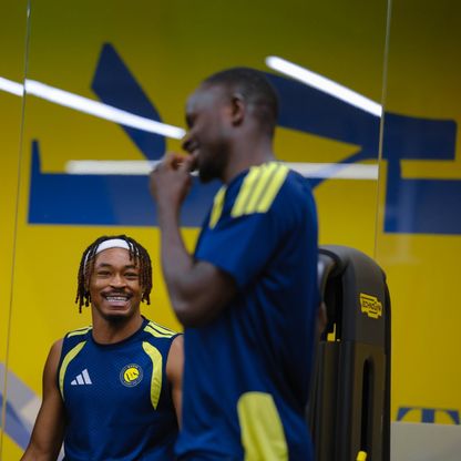 النصر يفتقد الثنائي كومان وسيماكان أمام الفيصلي