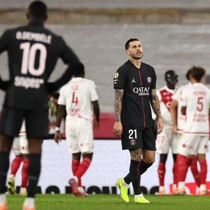 مينامينو يمنح موناكو فوزاً مدوياً على باريس سان جيرمان في قمة فرنسية