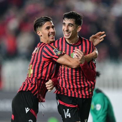 اتحاد العاصمة وأولمبيك آسفي يكملان عقد نصف نهائي الكونفيدرالية