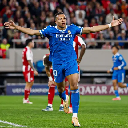 كيليان مبابي مهاجم ريال مدريد يحتفل بهدفه في شباك أولمبياكوس اليوناني بدوري أبطال أوروبا - 26 نوفمبر 2025