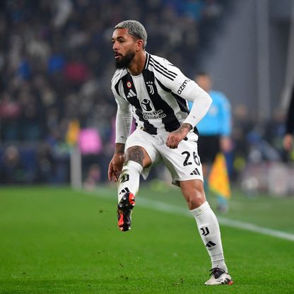 دوغلاس لويز يعود للدوري الإنجليزي الممتاز من بوابة نوتنغهام