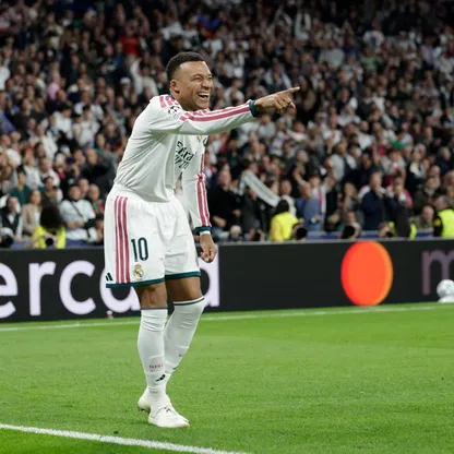 كيليان مبابي يحتفل بهدف أردا غولر خلال مباراة ريال مدريد ولايبزيغ بدوري أبطال أوروبا - 21 أكتوبر 2026