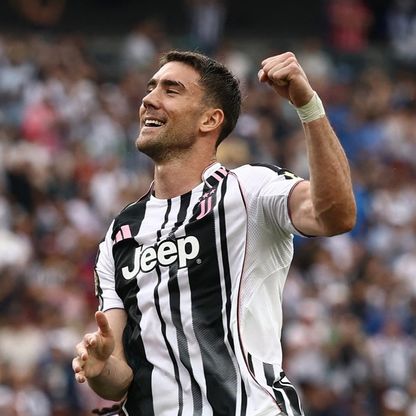 يوفنتوس يحسم موقفه من مستقبل فلاهوفيتش