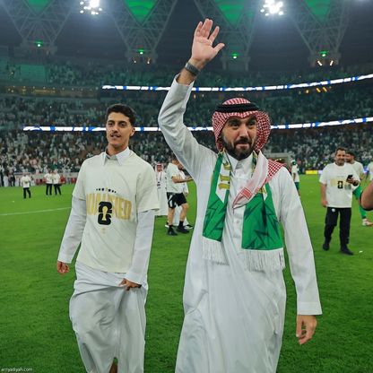 وزير الرياضة السعودي يحتفي بتأهل الأخضر إلى كأس العالم 2026